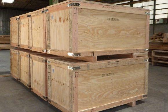 caisse en contreplaqué sur mesure